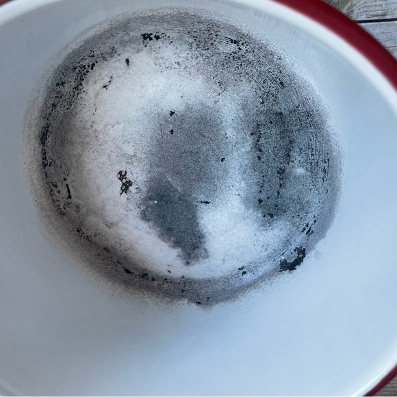 Three vintage enamelware pots. Red and white - Picture 5 of 8